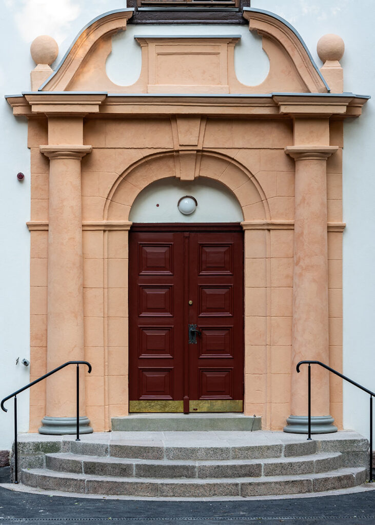 Kuninkaantie 43 saneeraus