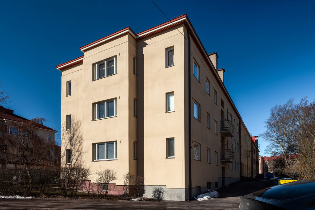 Pihlajatie 21 julkisivusaneeraustyö