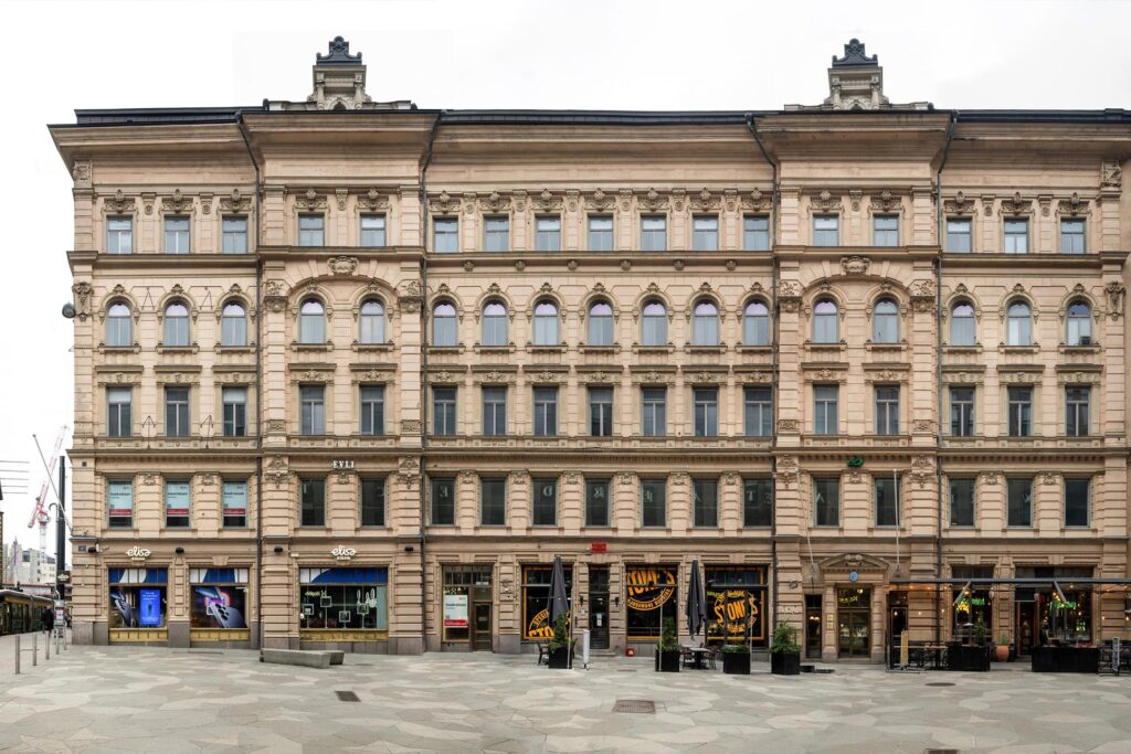 Aleksanterinkatu 19 julkisivusaneeraus