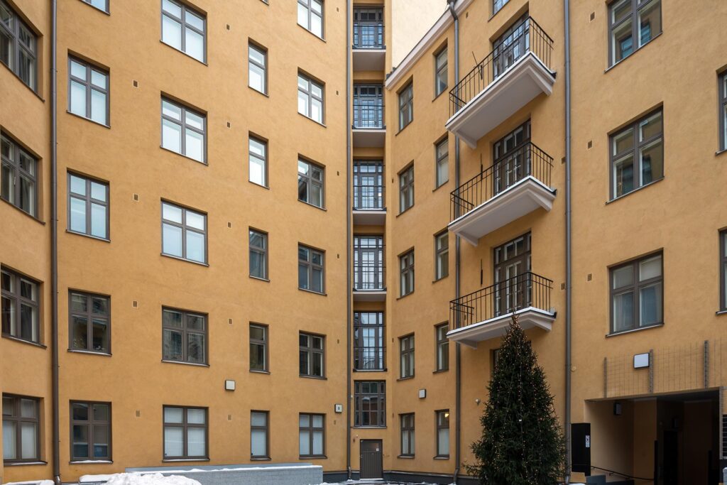 Eerikinkatu 21 julkisivusaneeraus