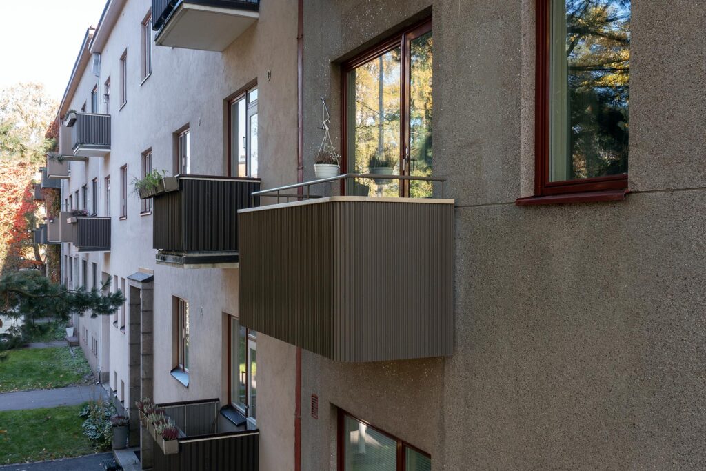 Jalavantie 3 parvekeremontti