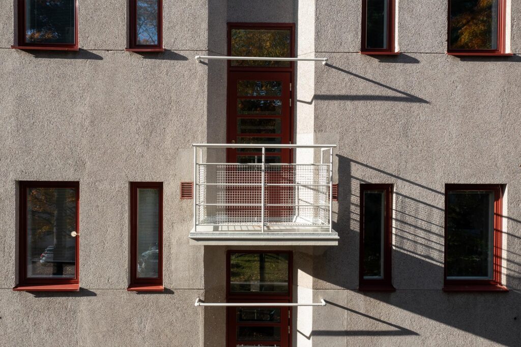 Jalavantie 3 parvekeremontti