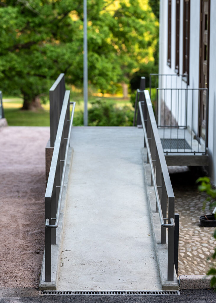 Kuninkaantie 43 saneeraus