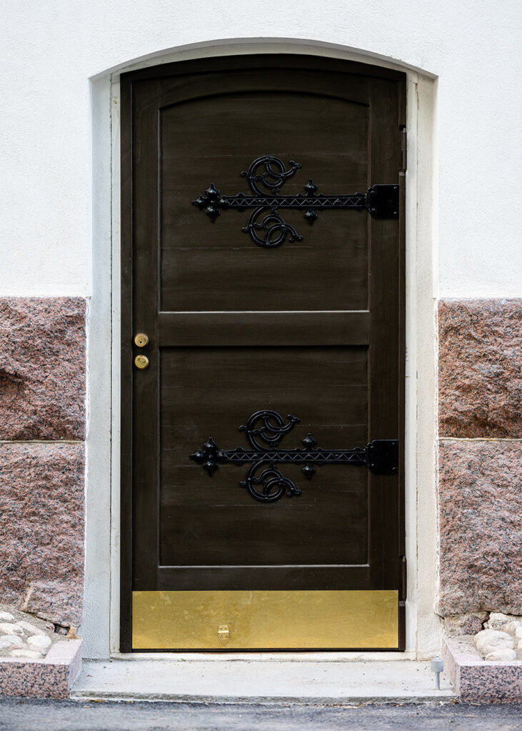 Kuninkaantie 43 saneeraus