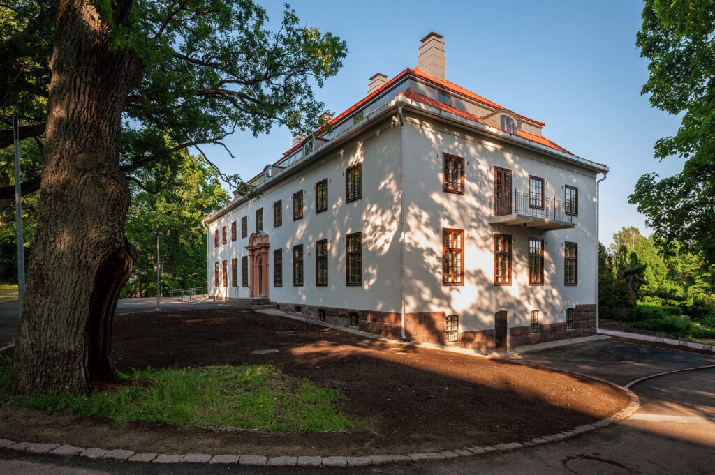 Kuninkaantie 43 saneeraus