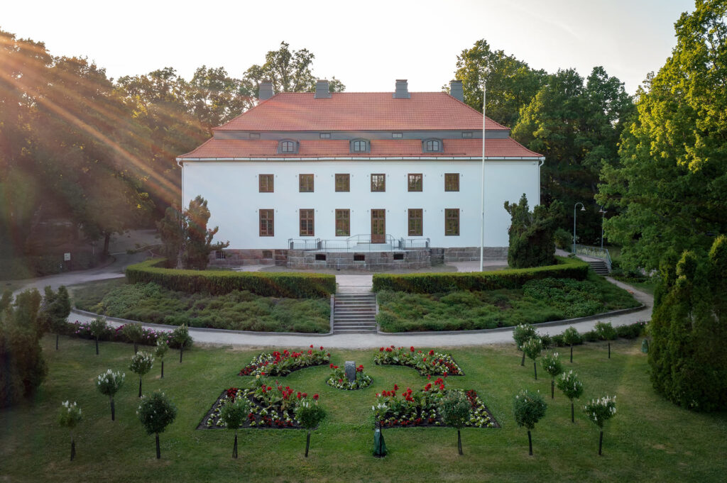 Kuninkaantie 43 saneeraus