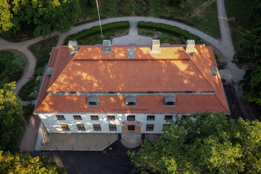 Kuninkaantie 43 saneeraus