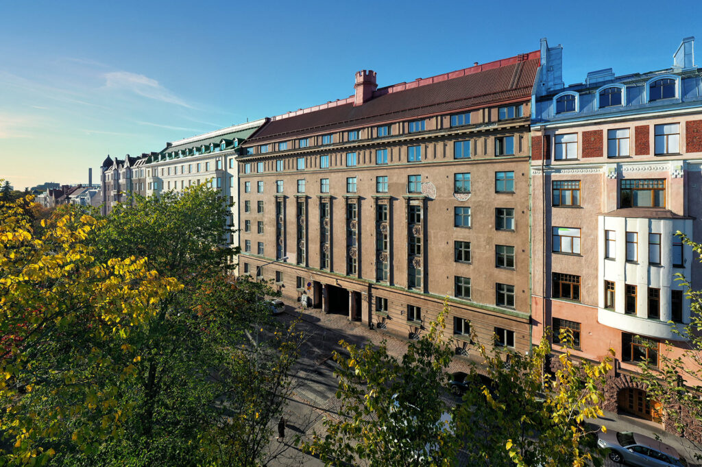 Merikatu 5 julkisivusaneeraus