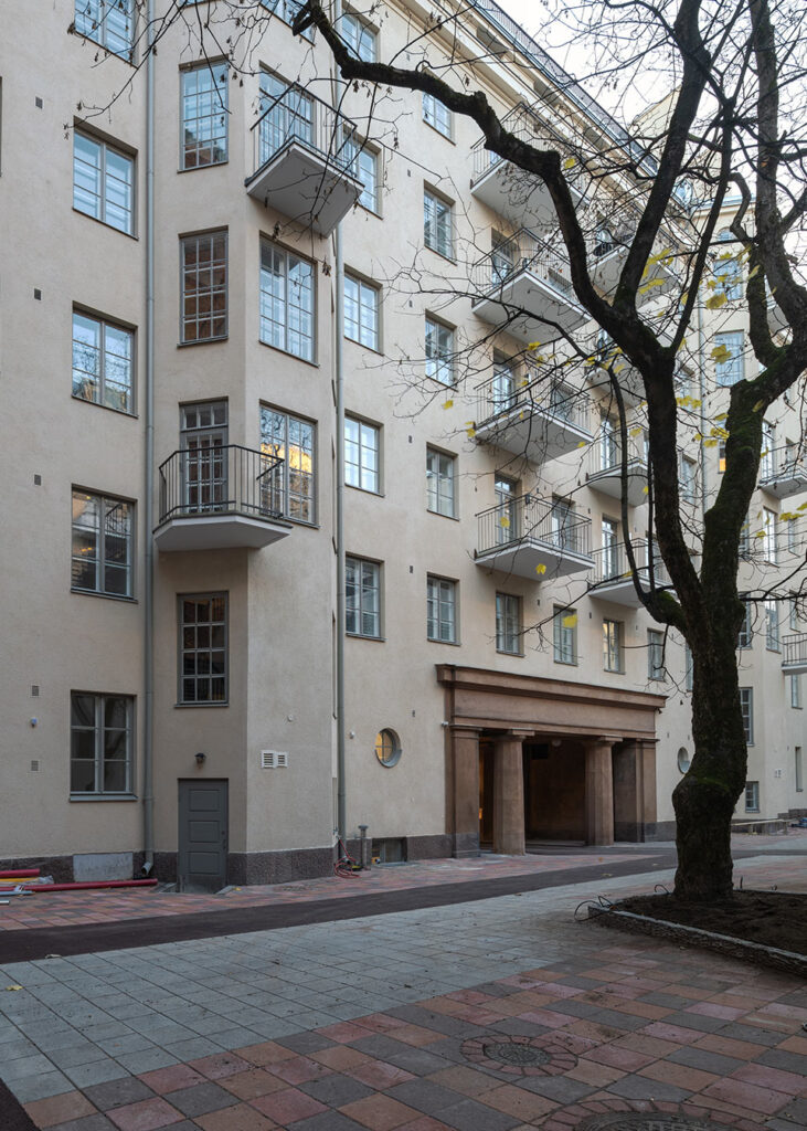 Merikatu 5 julkisivusaneeraus