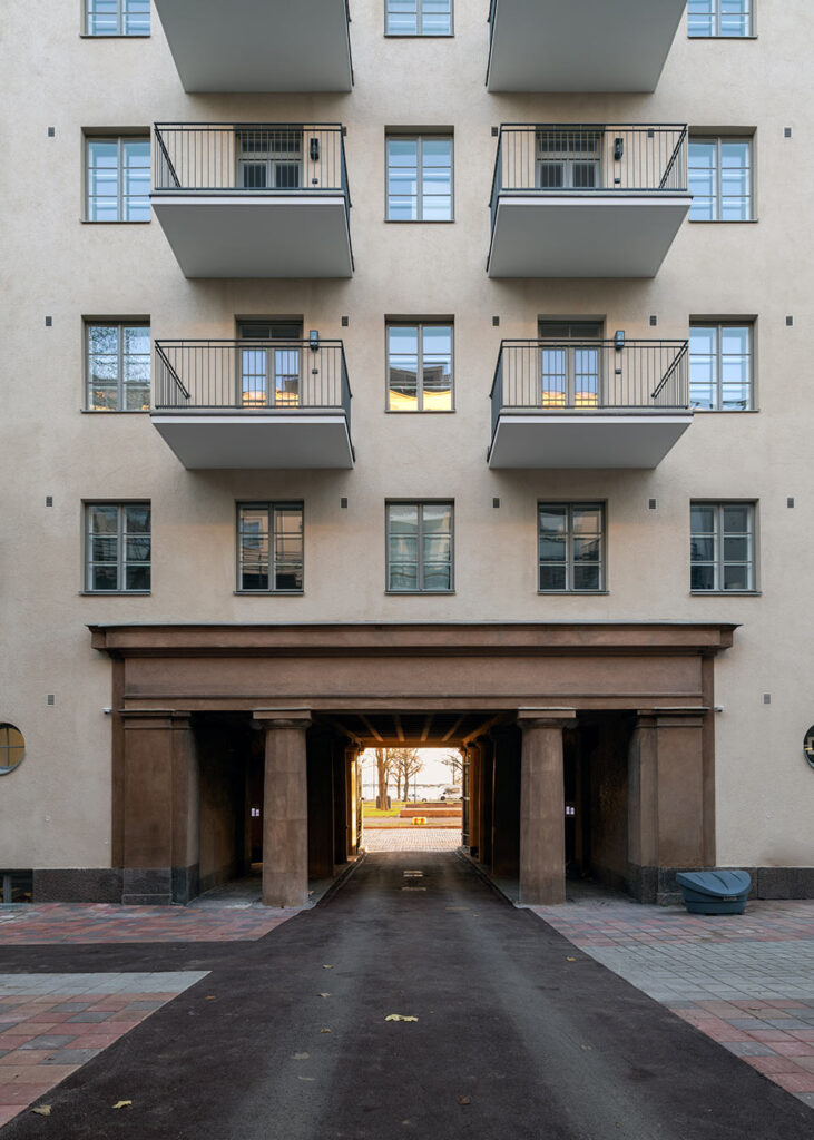 Merikatu 5 julkisivusaneeraus