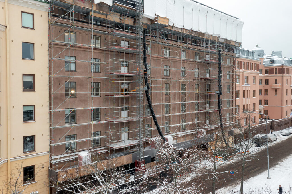 Merikatu 5 julkisivusaneeraus