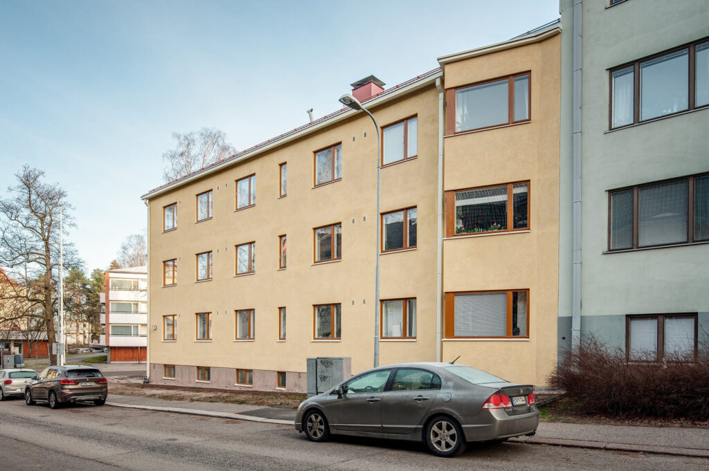 Saunalahdenkatu 6 julkisivusaneeraus