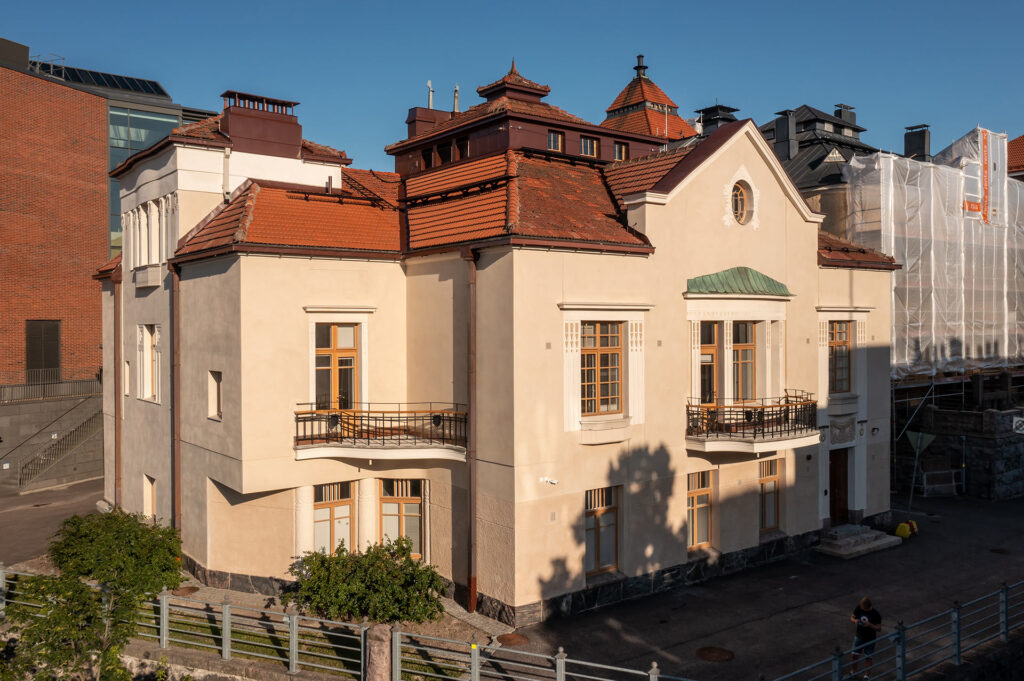 Siltavuorenpenger 7 julkisivusaneeraus