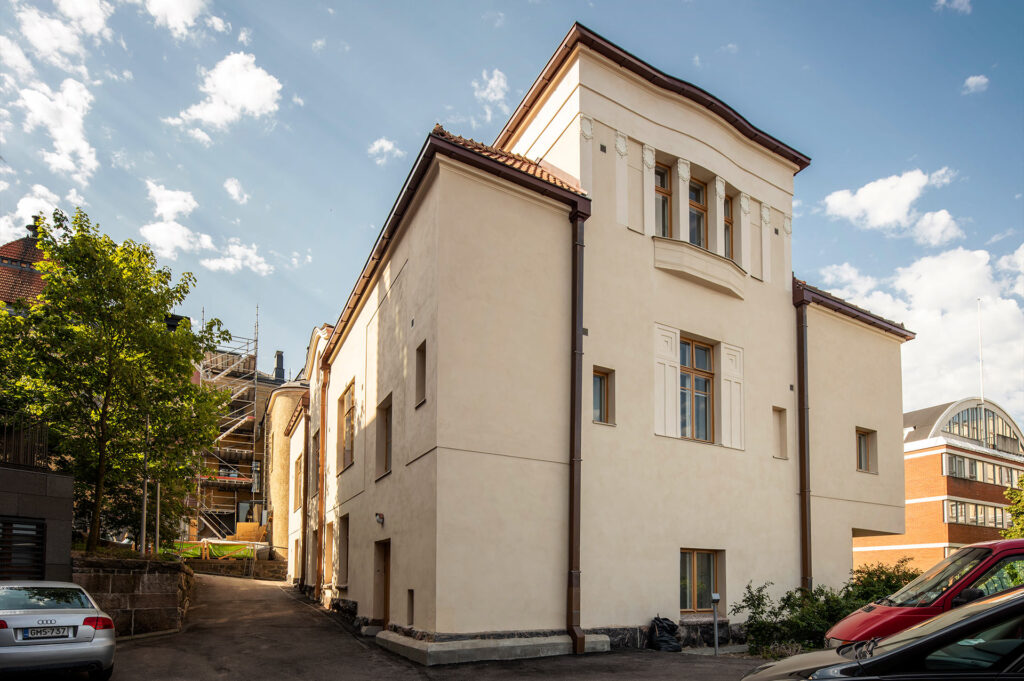 Siltavuorenpenger 7 julkisivusaneeraus