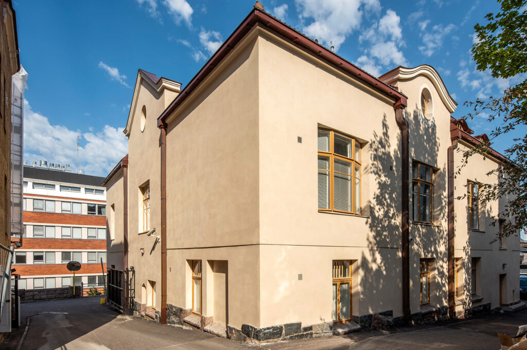 Siltavuorenpenger 7 julkisivusaneeraus