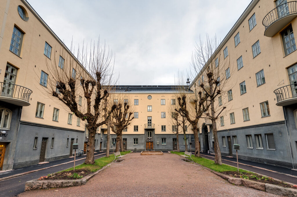 Sturenkatu 4 saneeraus