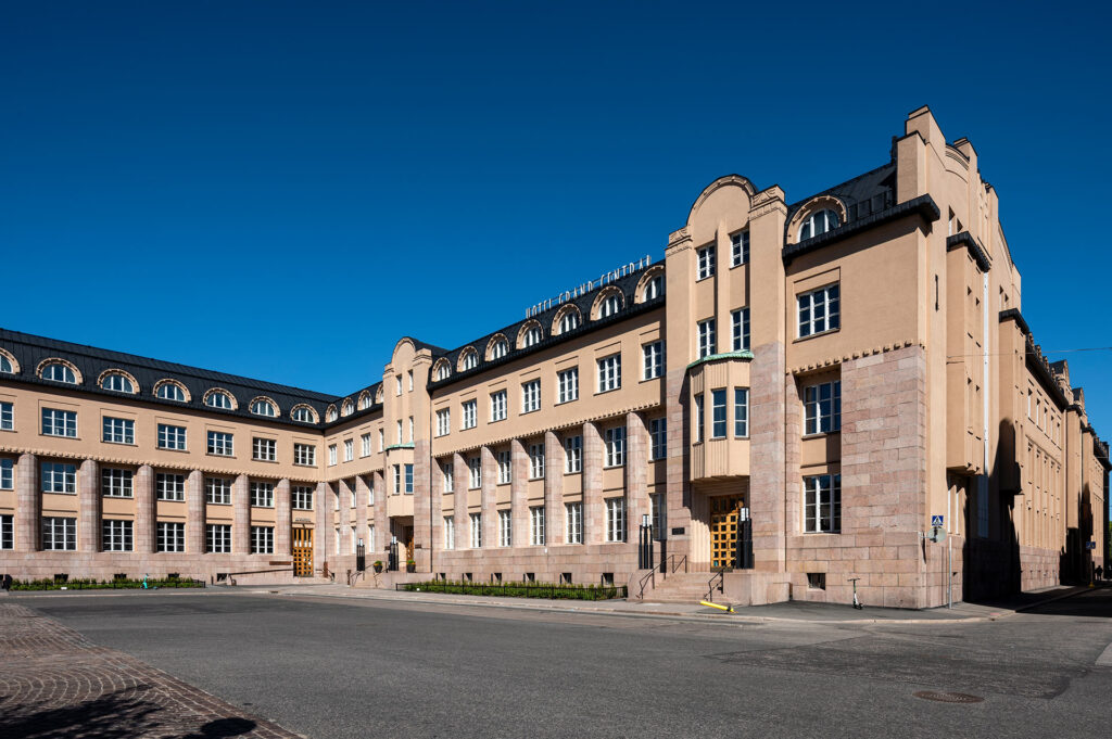 Vilhonkatu 13 julkisivusaneeraus