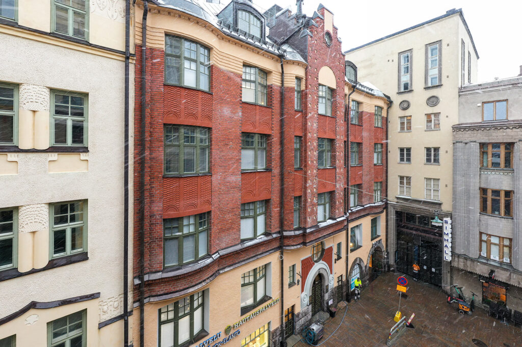 Yrjönkatu 23 julkisivusaneeraus