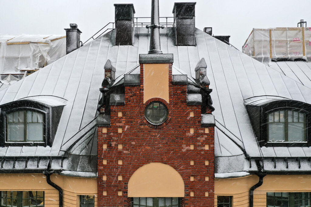 Yrjönkatu 23 julkisivusaneeraus